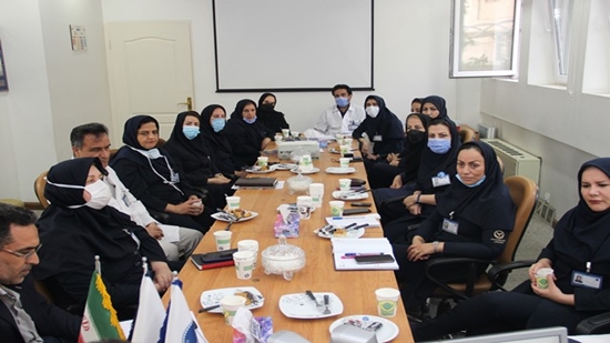 دیداروگفت و گوی رئیس،مدیرومعاون درمان بیمارستان شریعتی با سوپروایزران این بیمارستان  